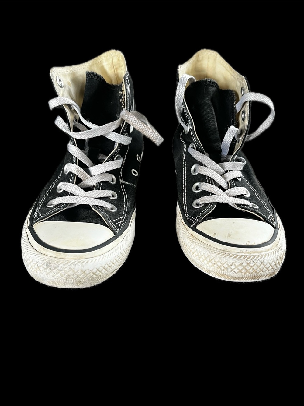 Converse - Picture 2 of 6